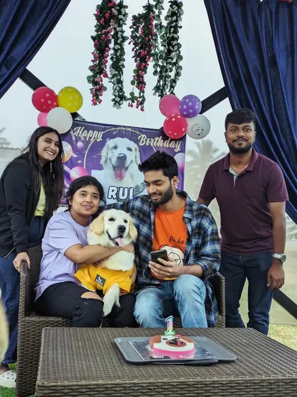 A final group shot from Rui's birthday. Thank you for choosing to make these precious memories with us at Fluffy Paws.