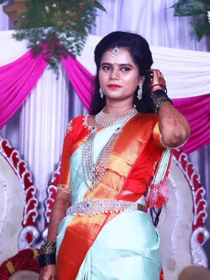 This client chose a beautiful layered CZ haram for her reception. The light blue saree and sparkling jewellery create a dreamy and ethereal look.