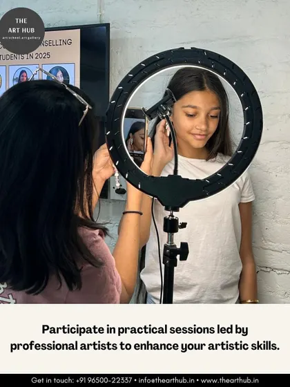Practical sessions led by professional artists are a key part of my program. Here, a student gets hands-on experience with lighting for photographing her artwork.
