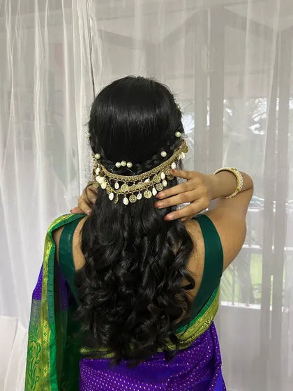 Another view of this stunning traditional hairstyle.