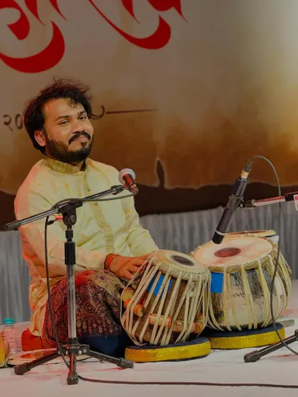 A collection of moments from my performance in Sambhaji Nagar. From intense concentration to bowing in gratitude, these pictures capture the emotional arc of a solo recital.