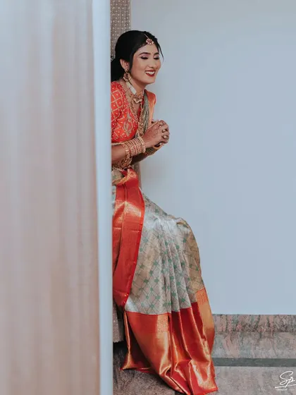 A joyful, candid laugh from the bride. These are the moments we love to capture.