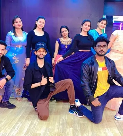The full weekday Bollywood class, a mix of boys and girls, all part of the RDI family.