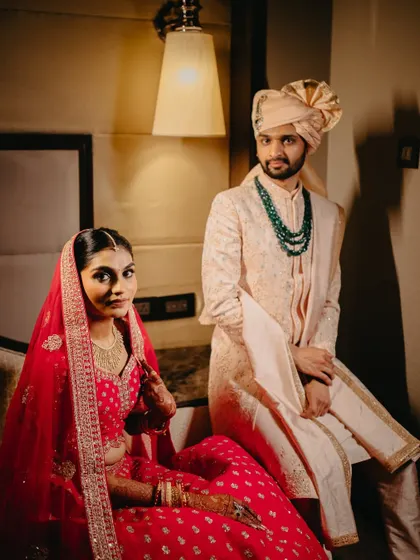 A classic, formal portrait of the bride and groom. We ensure you have those essential, beautifully posed shots for your wedding album.