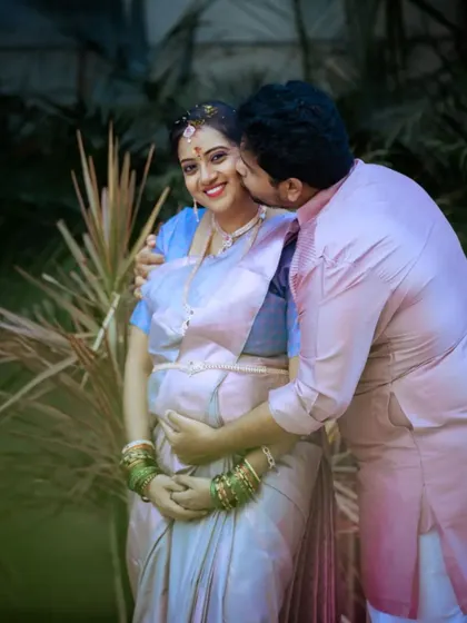 Capturing the joy of impending parenthood. For this maternity shoot, I created a very light and natural makeup look that made the mom to be feel beautiful and confident in front of the camera.