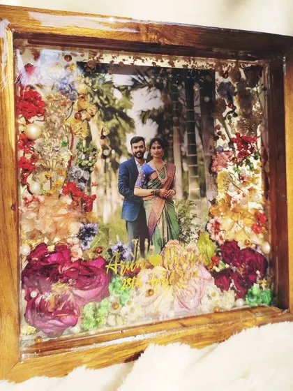 The "Garden of Love" frame, a piece I truly adore for how every inch blends together to create a stunning visual story.