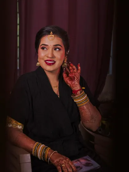 Another beautiful portrait of Dhanya during her makeover. Her smile shows her excitement for the big day.