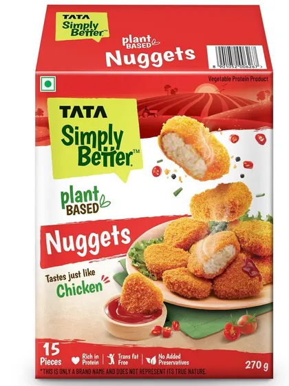 This packaging shot for Tata's vegan nuggets focuses on the texture and golden-brown color. We used a dipping shot to add a sense of action and appetite appeal, making it look irresistible.