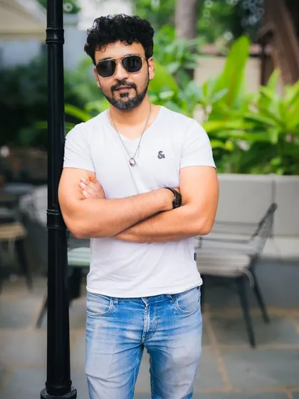 A classic white t-shirt and jeans look. Sometimes, simple is best.