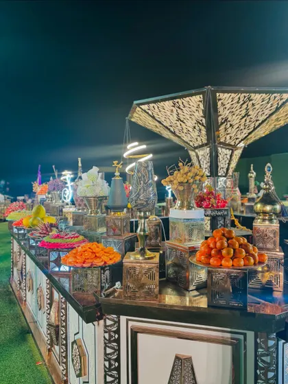 The modern fruit counter from a different perspective.