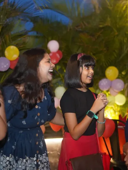 The best moments are the unscripted ones. The pure joy and laughter during a simple blindfold game at a birthday party show how interactive activities can bring everyone together.