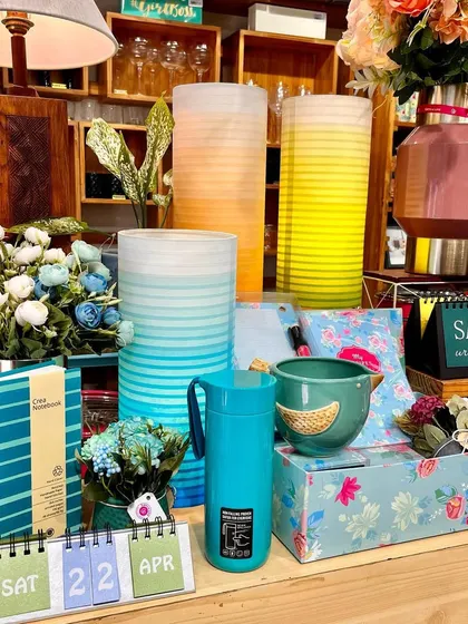 Bright and beautiful gifts of love. New in are these paper lamps from Auroville with an ombré effect, perfectly matching my handmade paper notebooks.