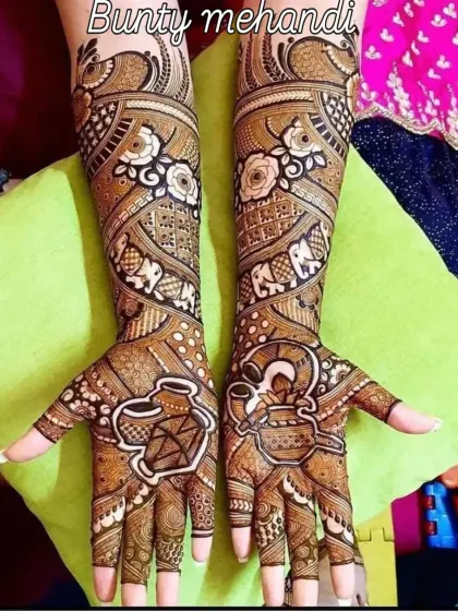 This unique bridal mehandi features a dholak and shehnai, the musical instruments that are central to Indian wedding celebrations. It's a fun and festive take on traditional design.