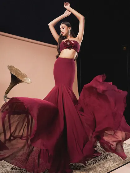 Fashion photography is about capturing energy and movement. For this campaign with Pink Cottage, we focused on the dramatic flow of the gown, creating a powerful silhouette that feels both classic and modern. It’s a testament to great teamwork on set.