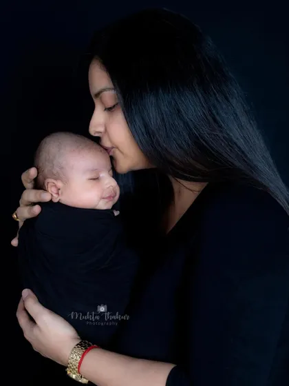The purest love between a mother and her newborn baby. These quiet, tender moments are so beautiful to capture.