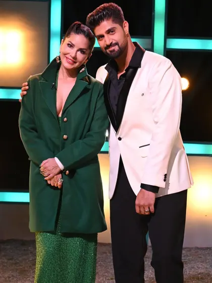 Another stylish moment on set, with Tanuj Virmani in our white tuxedo alongside Sunny Leone.