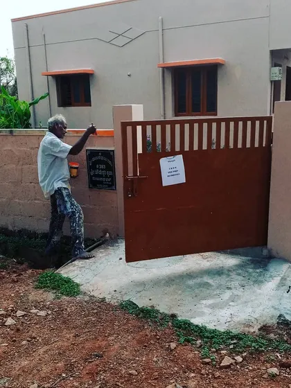 Painting a metal gate requires proper preparation and the right type of paint to prevent rust. Here, we are applying a durable brown coat for a fresh look and long lasting protection.