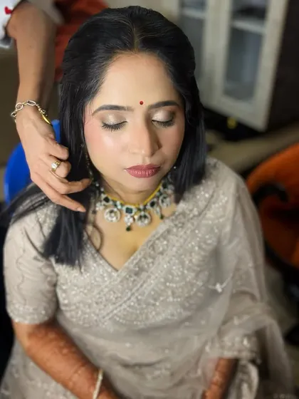 Another angle of this soft and subtle makeup look. The focus is on creating a fresh, dewy glow that looks natural and feels comfortable.