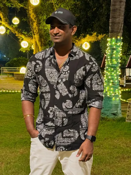 A candid shot of me at the KBR Farmhouse. I am comfortable working in any event setting, from farmhouses to grand hotels.