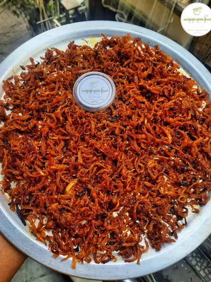 My chicken dry 'singju', a unique preparation using shredded dried chicken.