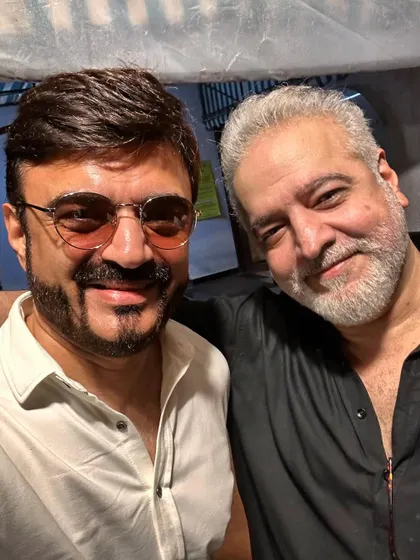 It was awesome meeting my friend Ravi Behl after so long. We relived the old days and he was fantastic in 'The Night Manager'.