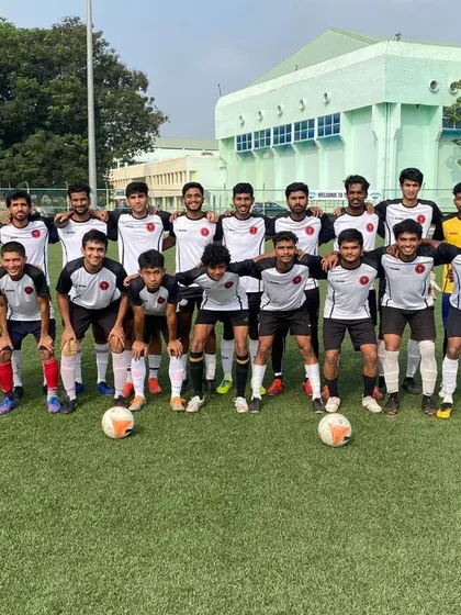 The boys are back and ready for the season. A team photo from one of our first pre-season training sessions for the 2023-24 campaign.