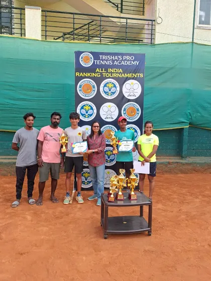 The prize winners of the CS7 U-14 Doubles tournament. We are proud to see our player Svar on the winner's podium.