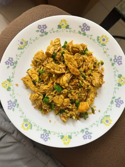 Another serving of the simple and delicious chicken fried rice.
