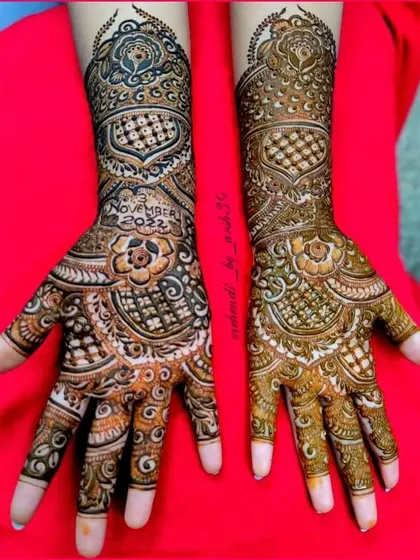 Another example of incorporating a special date into the henna design. This is a wonderful way to personalize your mehndi for an engagement or anniversary.