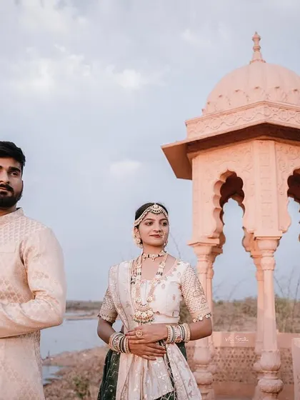 A duplicate of image 93, showcasing the beautiful blend of architecture and nature in this royal-themed pre-wedding location.