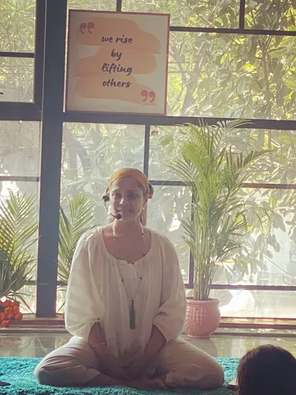 An announcement for my April Detox online sessions. As the seasons change, our bodies require a cleanse. This series focuses on cleansing the liver and glandular system to adapt and thrive.