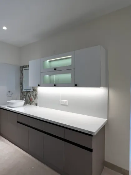 Elevating simplicity with a functional crockery unit. The clean lines and minimalist hardware make this a stylish and practical addition to the dining space.