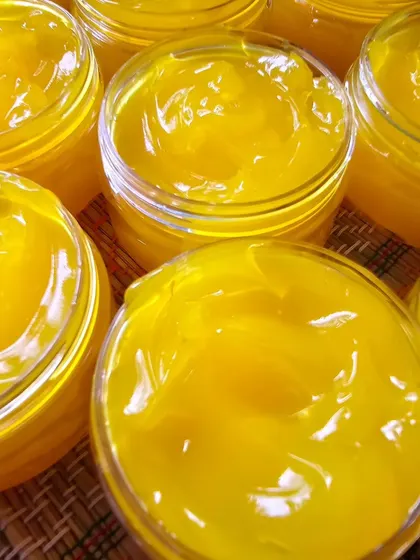 A close-up of the Saffron Day Gel. This product is excellent for achieving bright, smooth, and soft skin, especially if you have oily skin.
