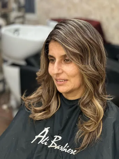 A close-up of the beautiful blonde result.