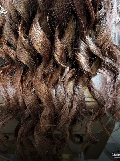 Another detailed shot of the perfectly formed curls.