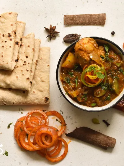 A perfect midweek treat. This bowl of delicious Kadhai Chicken, served with home-like rotis, is part of my 'meal of the day' offering, so you can enjoy variety without the fuss.