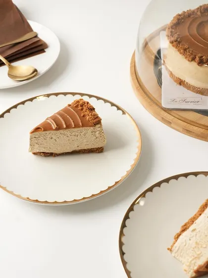 Setting the scene for a delightful dessert experience with my Lotus Biscoff Cheesecake. It's an elegant choice for any gathering or a simple treat for yourself.