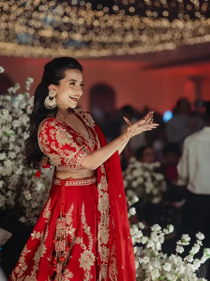 A candid shot of Tessa dancing, her hair staying perfectly in place while still looking soft and natural.