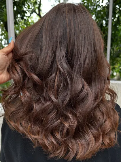 A final look at the beautiful 'Cinnamon Chocolate' hair.