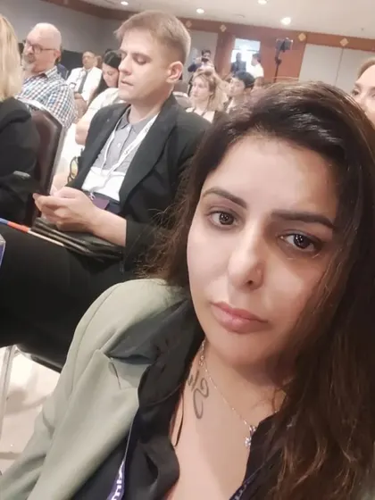 Our founder is committed to staying at the forefront of aesthetic medicine, regularly attending international conferences to bring the latest techniques and technologies back to our clinic.