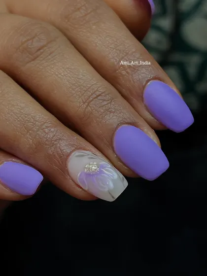 Another angle of this beautiful matte and 3D floral combination. Notice how the light catches the delicate petals.