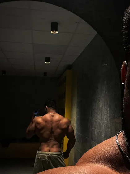 Another back shot in the mirror. The lighting in the changing room can reveal a lot about your conditioning.