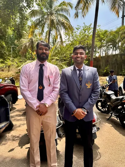 With a mentor during my coaching certification program. Learning from experienced coaches is a crucial part of my own development.