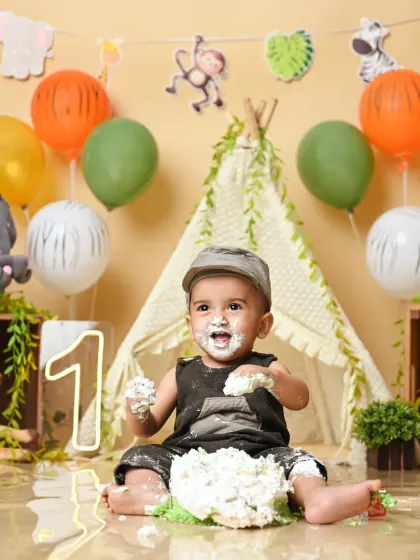Let them eat cake! A cake smash is the perfect, fun-filled way to celebrate a first birthday, and we're here to capture every messy, happy moment.