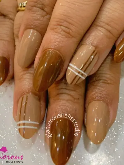 A sophisticated look for all the coffee lovers. This set features a palette of warm, creamy browns and tans, with clean, minimalist white line-work detalhes for a chic and modern finish.