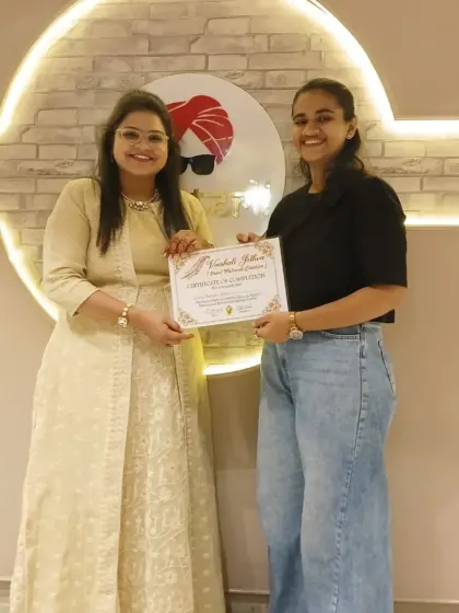 Another happy graduate from my Ghatkopar West mehndi class.