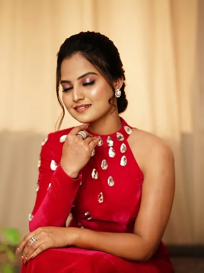 Thanvi looking serene and beautiful. This shot highlights the soft, shimmery eyeshadow and perfectly blended skin.