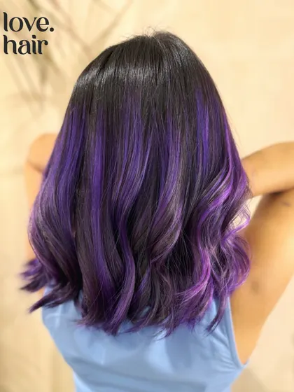 Rang barse! This purple balayage is so vibrant and fun. A perfect way to add a pop of color. This is a bleach color. (No filter)