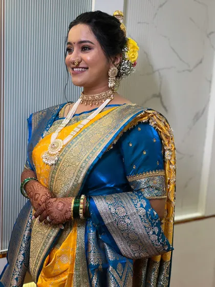 A final look at the happy bride, ready for her wedding ceremony.