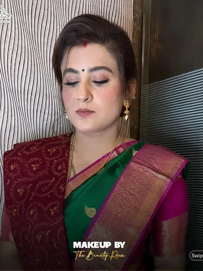 This look proves that you can have stunning makeup with any hair length. The focus is on timeless elegance.